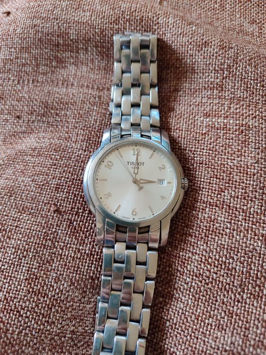 Продам часы TISSOT.