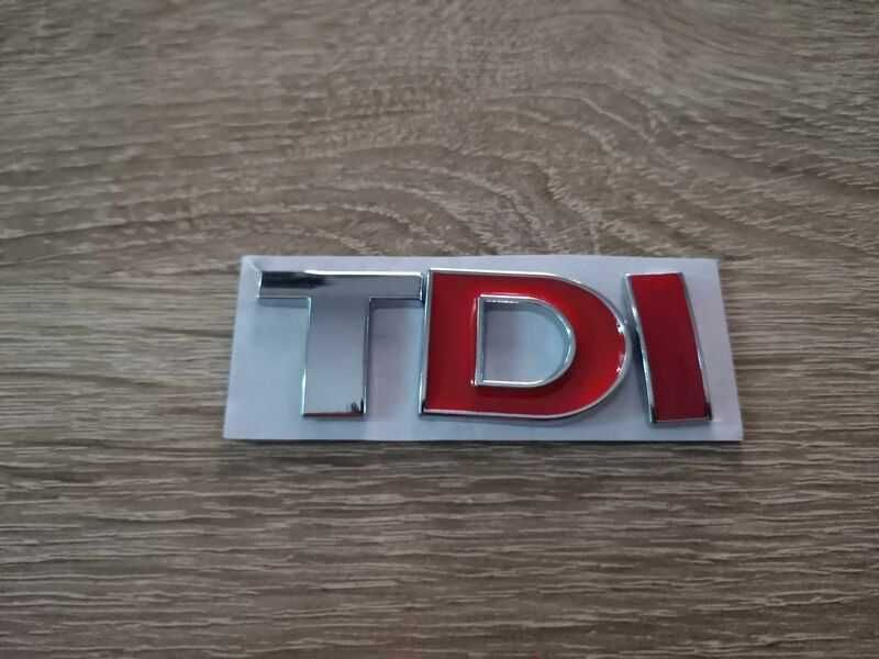 Volkswagen TDI с червено D и I емблема