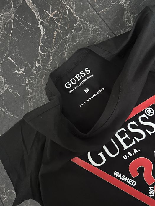 GUESS НОВИ Дамски тениски, М