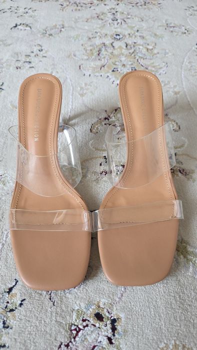 Женские туфли Zara