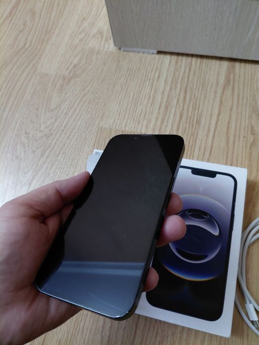 Айфон iphone 16e 128Gb 99% akum