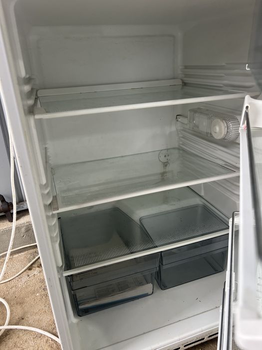 Frigider in srare foarte buna de functionare marca buna
