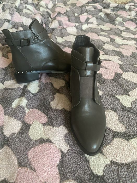 Новые женские ботинки
