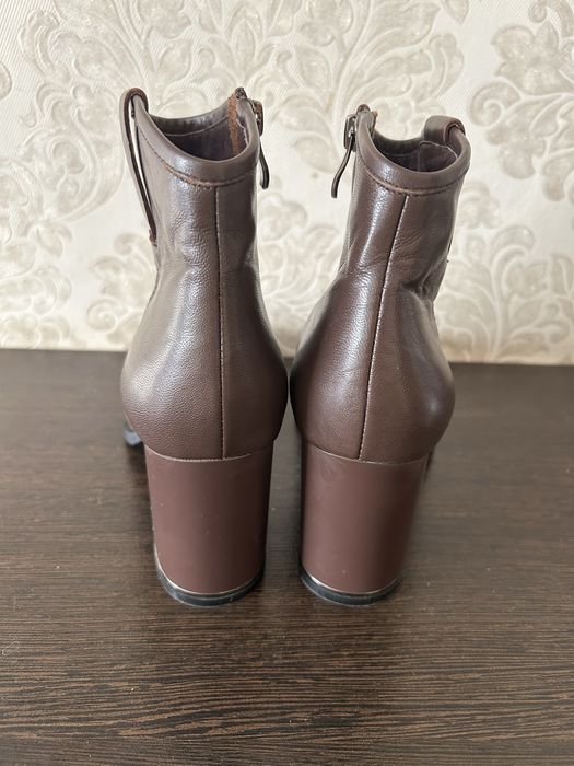 Продам осенне- весенние полусапожки.