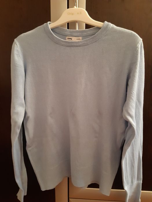 Продам Кофточку Женскую