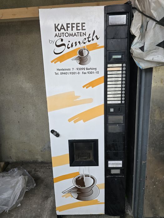 Vând automat de cafea profesional (vending machine), ideal pentru spații comerciale, spălătorii auto, instituții, birouri sau fabrici