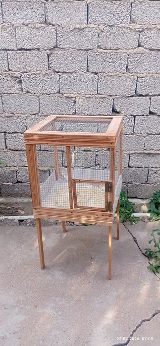 Продам клетку для попугаев