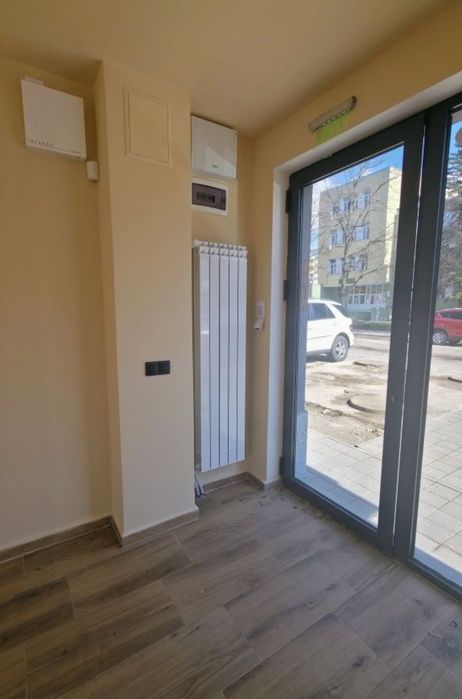 Дава се под наем Магазин в Перник, Изток - 30 кв.м за 400 € - Снимка #4