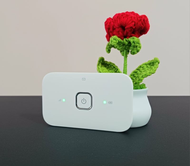 Router Huawei 4G portabil cu SIM Modem WiFi Hotspot Internet decodat