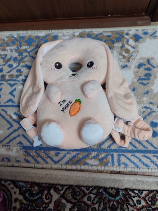 Bolalar yurganda turganda orqasi bilan yiqilmoqchi boʻlganda zashita