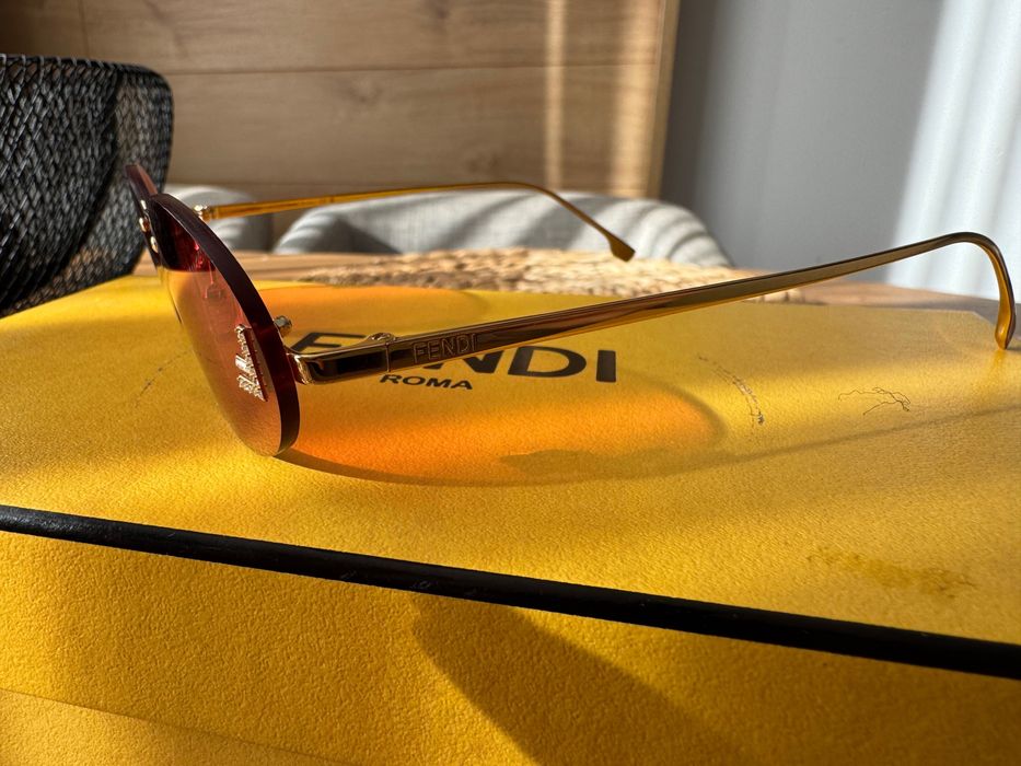 Слънчеви очила Fendi