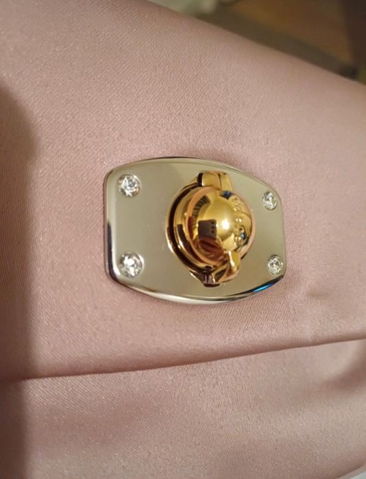 Furla Satin Rose елегантна клъч чанта