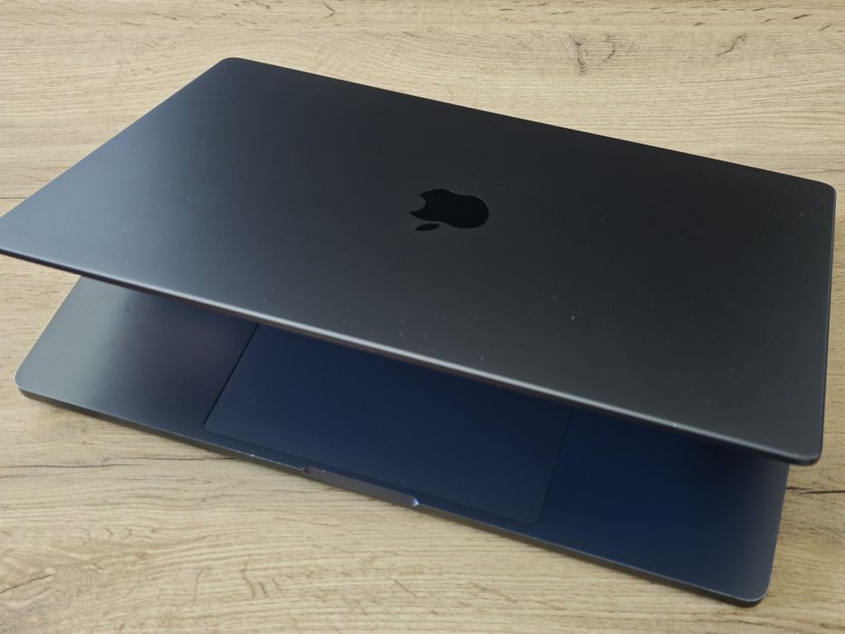 MacBook Pro 16" M3 Pro [18/512]