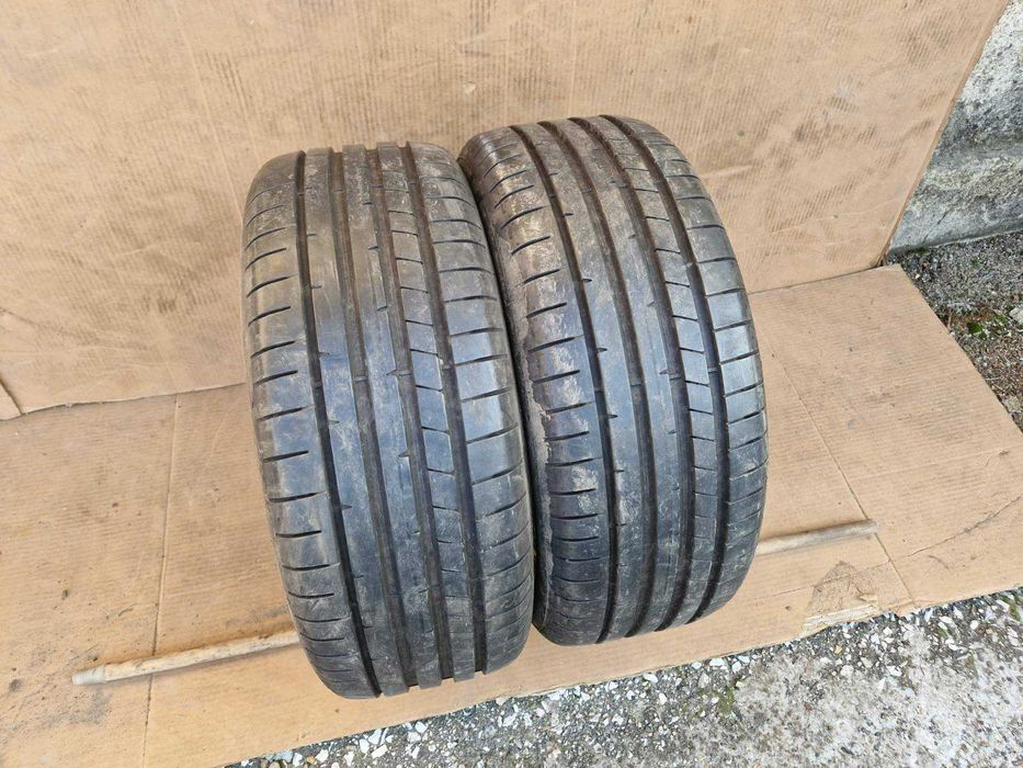 2 Dunlop R17 225/50 Летни гуми  DOT0623