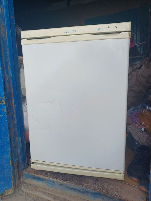 Продам холодильник