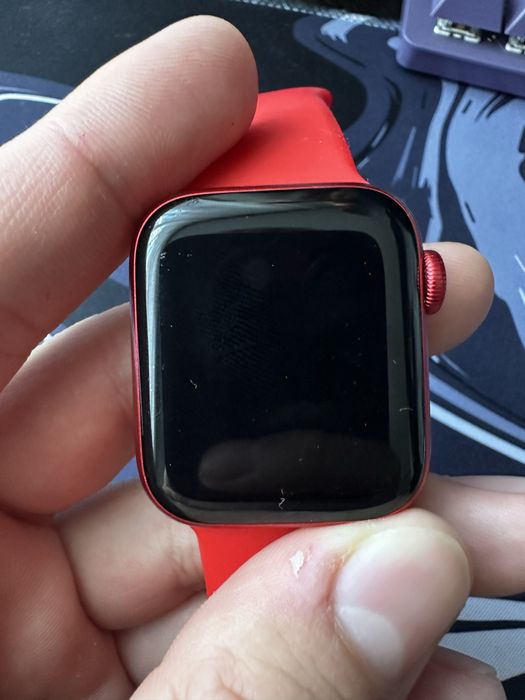 Apple Watch series 6 red aluminum