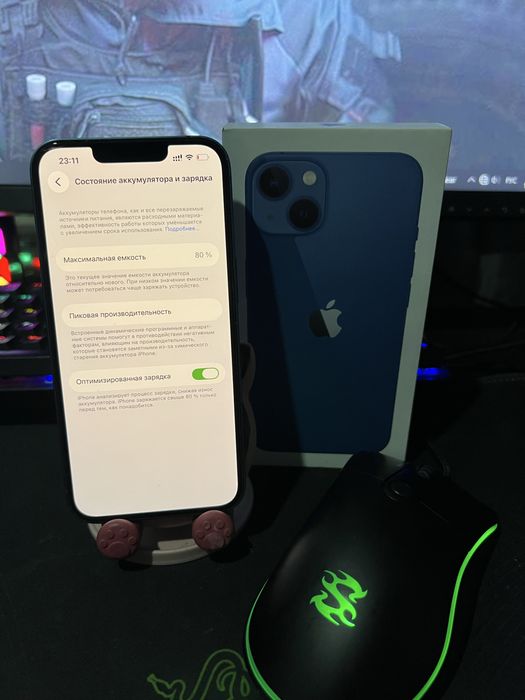 Продам Айфон 13