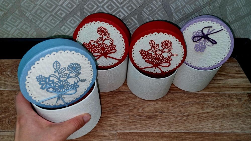 Маленькие коробки с наполнителями новые для празника и