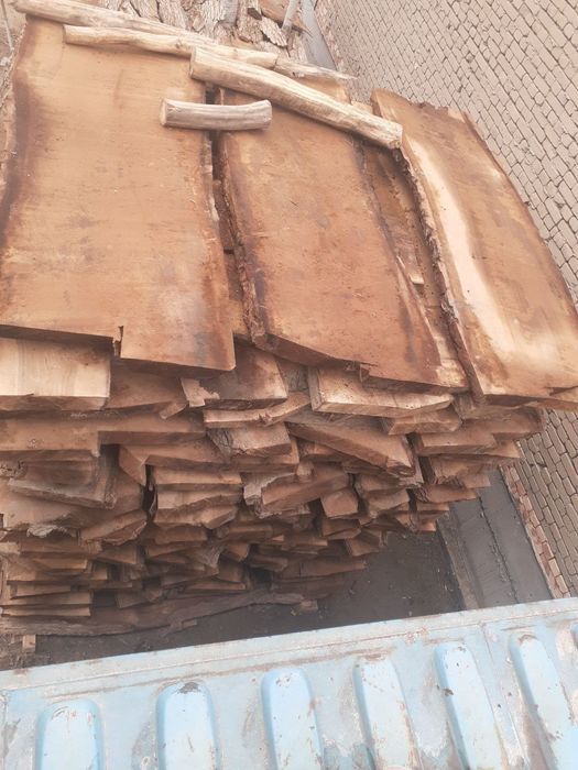 Tabiy qurigan qora yongoqlar