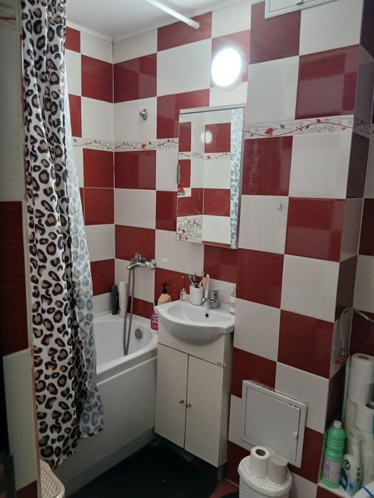 Vând apartament 2 camere