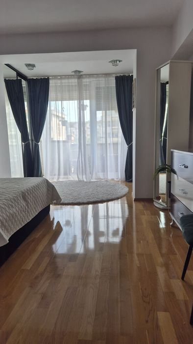 Apartament 4 camere 125 mp