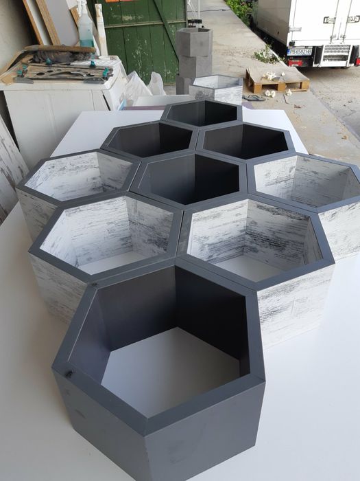 Етажерка пчелна пита ,шестоъгълник ,полица,рафт ,библиотека ,