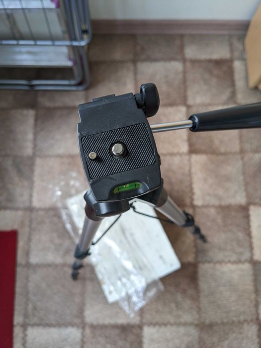 трипод для фото и видео