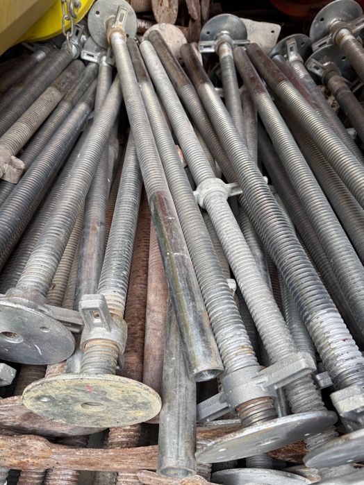 Picioare reglabile pentru schelă model italian 3,8 cm