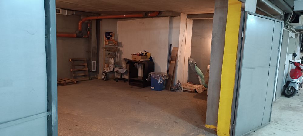 Дава се под наем Гараж / Паркомясто в София, Слатина - 35 кв.м за 229.5 € - Снимка #3