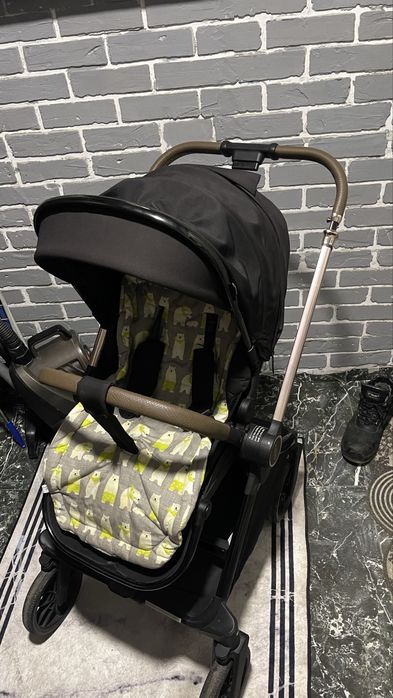 Срочно продам Коляска Kidilo,