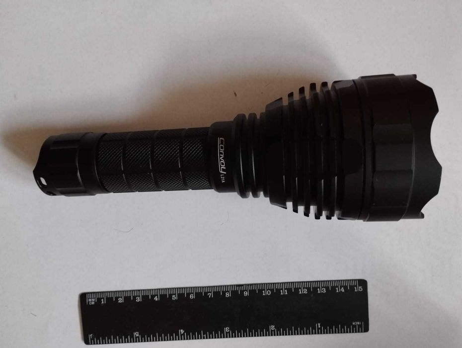 Lanterna.Convoy L21A cu led-3000Lumeni - 1300m