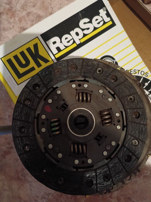 Продам сцепление LUK, стояло на приоре,.