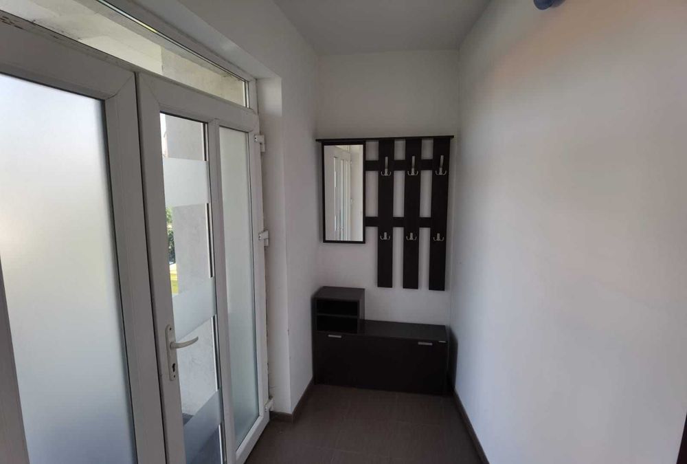 Închiriez apart. cu 2 camere, zona Parc-Piata Chiriac aproape de UMF