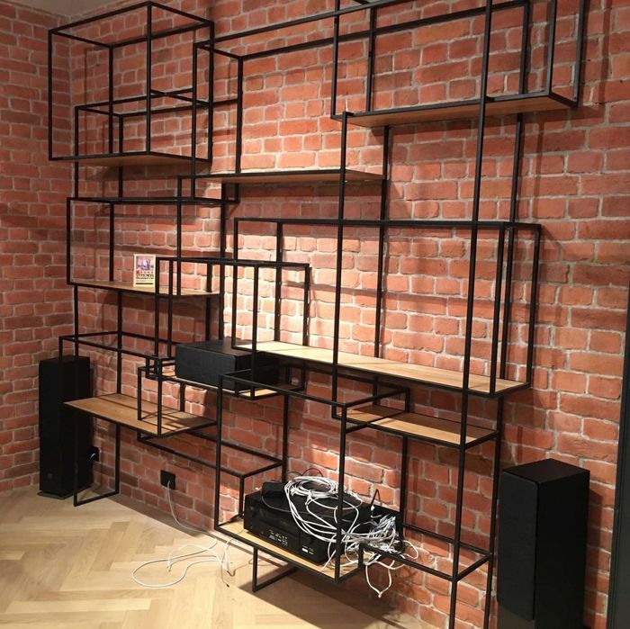 Хайтег стеллажи, полки и прочее