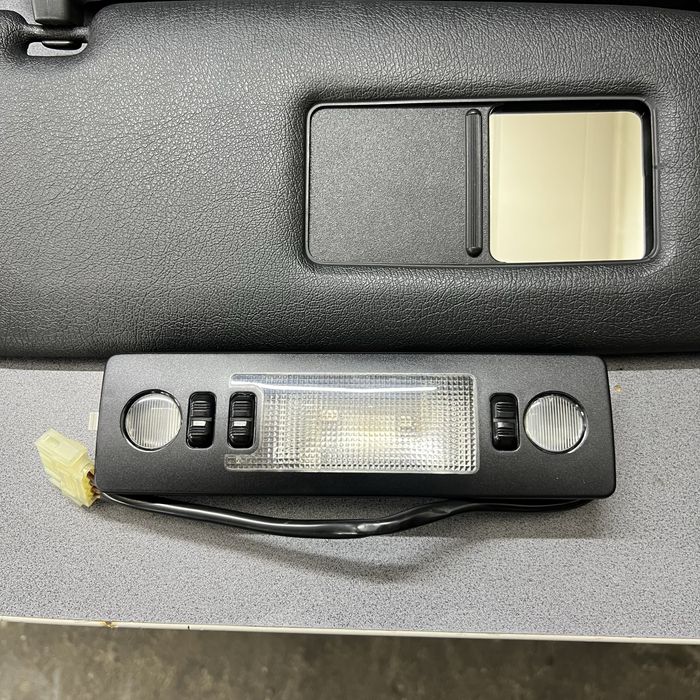 Черные элементы потолка bmw e34 бмв е34