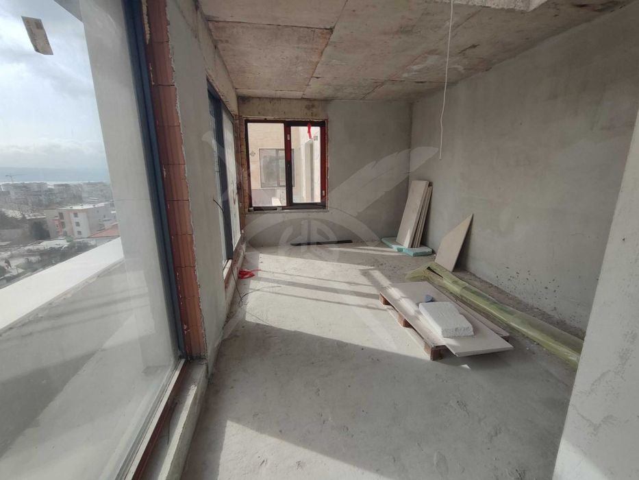 Продава се Многостаен апартамент в Варна, Бриз - 250 кв.м за 2244 €/кв.м - Снимка #4