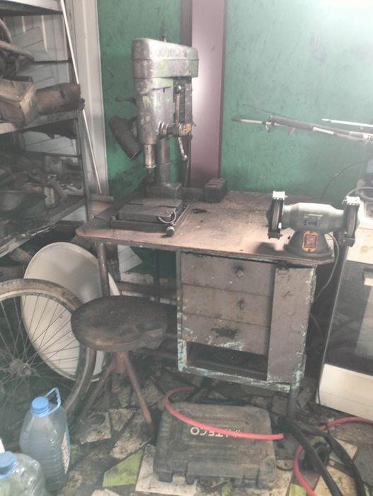 Сверлильный станок