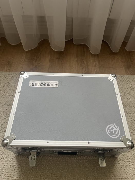Pedalier Rockboard 4.1 cu flight case
