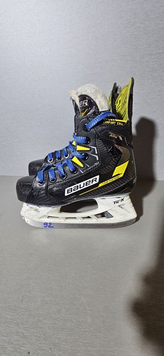 Patine 92 hochei hockey  Bauer Supreme M4  marime  33-34  (  21,5  cm lungime interioara).