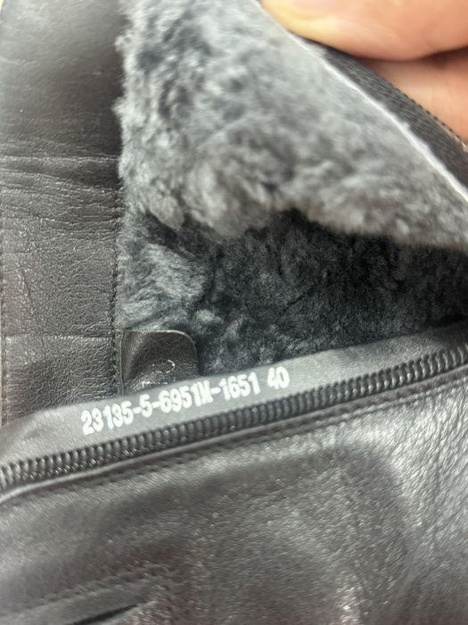 Срочно продам кожаный сапоги