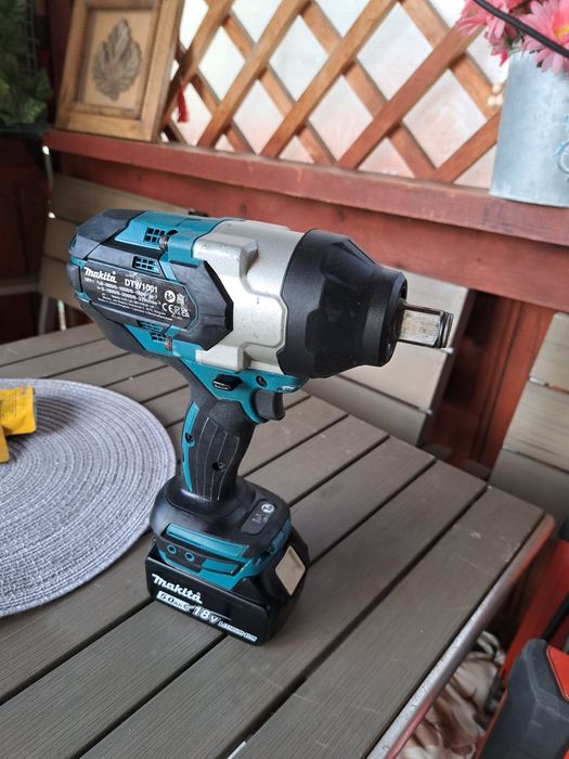 Impact Makita 3/4 +Încărcător