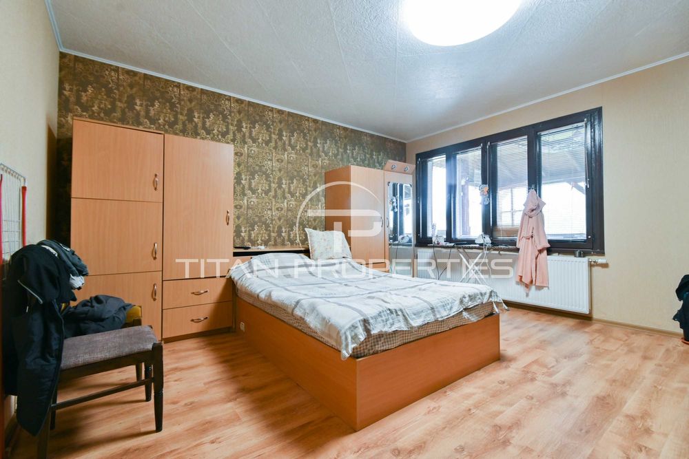 Продава се Къща в Костинброд - 314 кв.м за 1641 €/кв.м - Снимка #4
