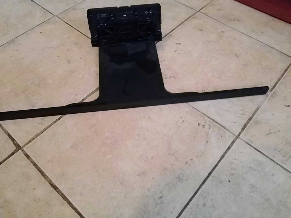 Стойки за различни телевизори