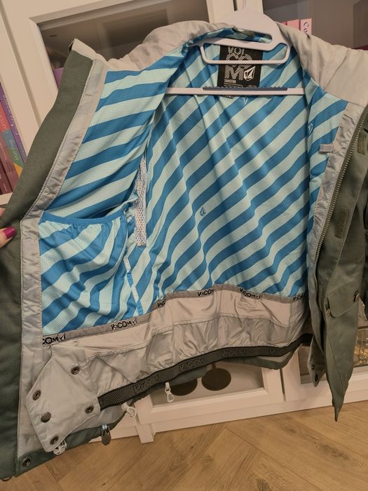 Geaca noua ski sau snowboard, Volcom, XS, verde army