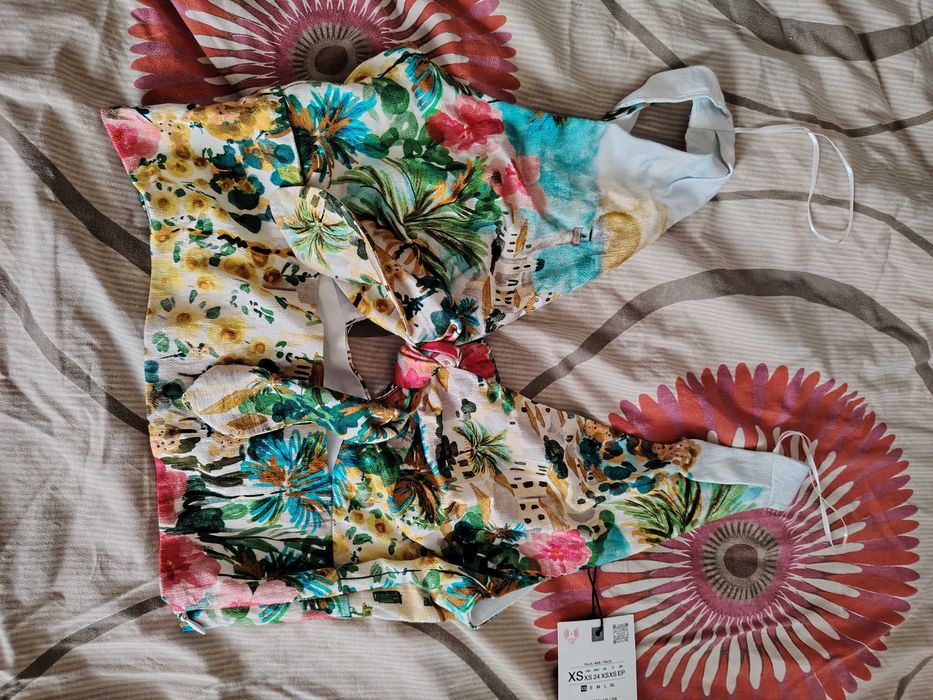 Нова рокля XS Zara