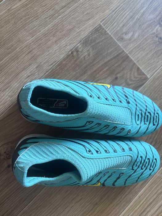 Сороконожки найк размер 37