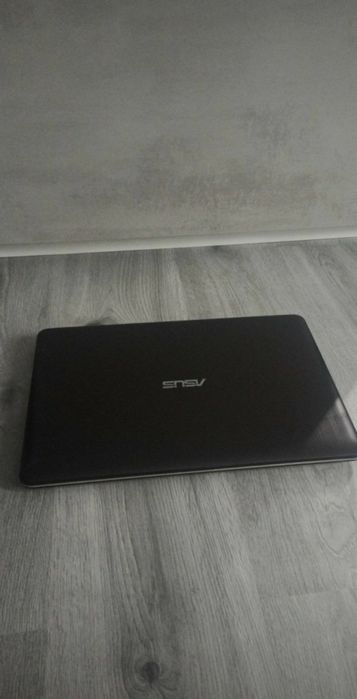 Laptop Asus Vivobook Max