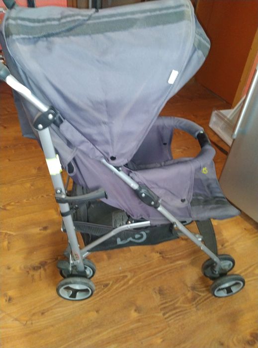 Предлагам детцка количка много запазена