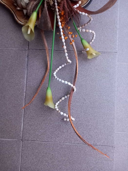 Aranjament floral de perete