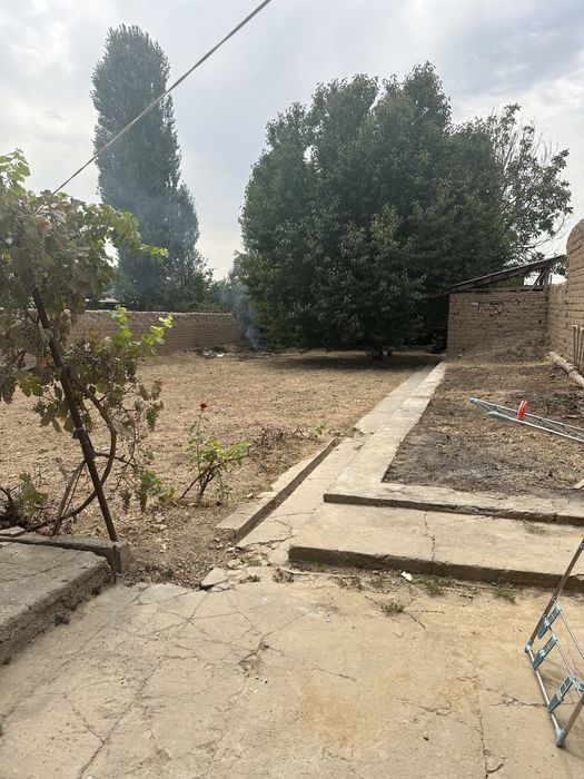 Uy uchqahramondan 6 km otkanda